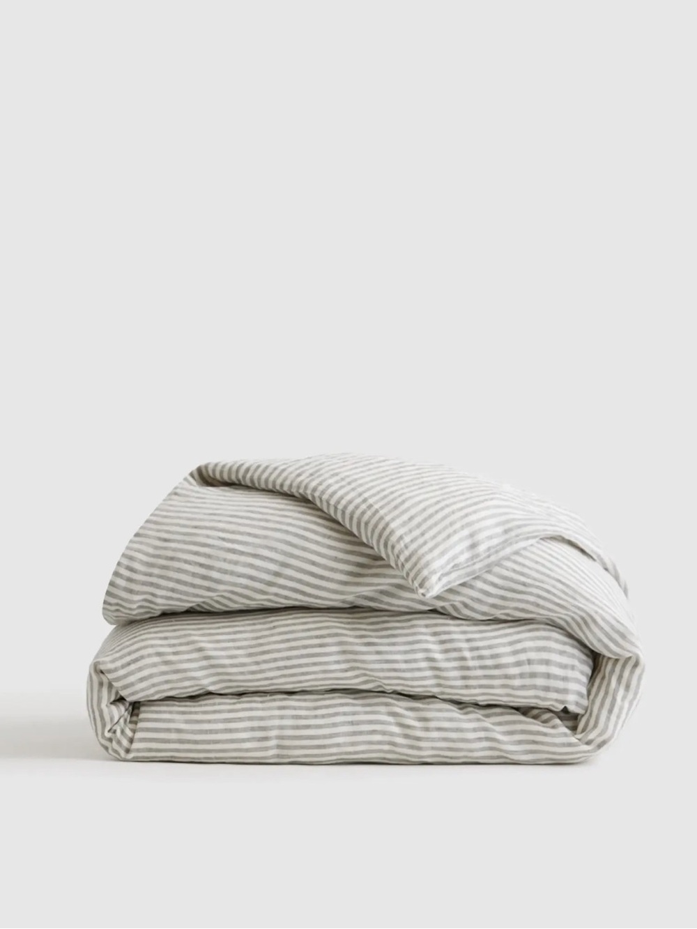 Quince NWOT European Linen Duvet Cover in Mist and White Stripe Queen Size 785